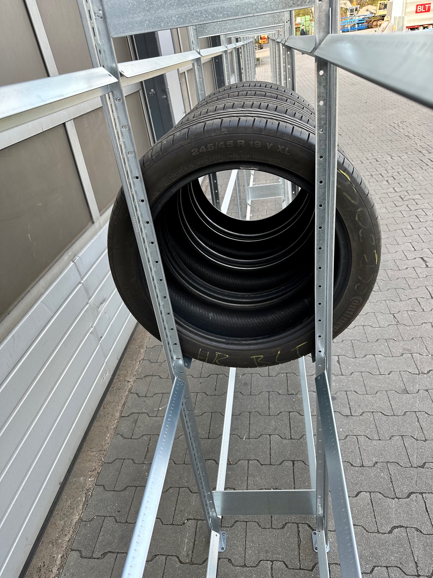 Reifenregal – 4,66 lfm | bis zu 48 Reifen | 200 cm Höhe | 40 cm Tiefe | 150 kg Fachlast | 3 Ebenen