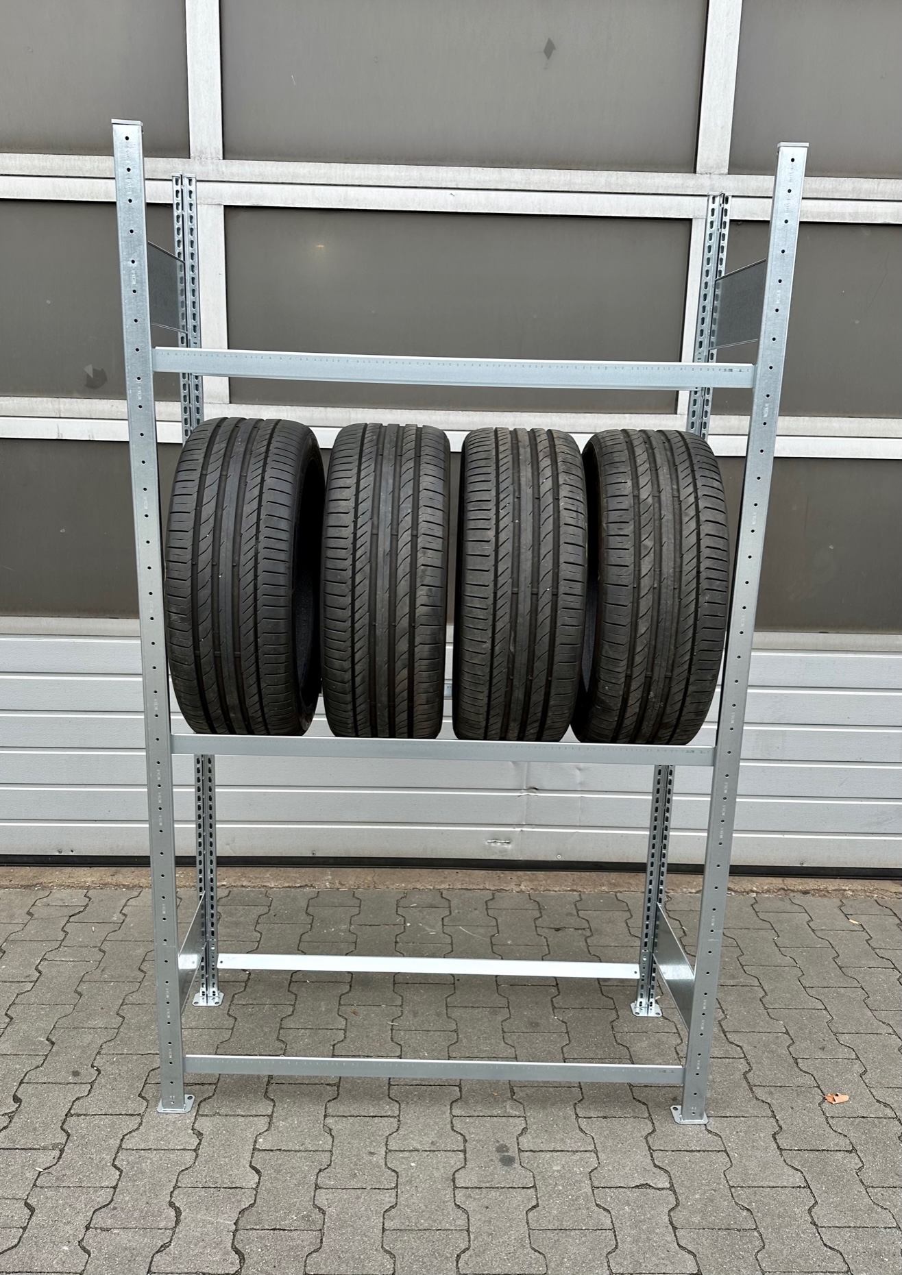 Grundfeld Reifenregal – 1,20 lfm | bis zu 12 Reifen | 200 cm Höhe | 40 cm Tiefe | 150 kg Fachlast | 3 Ebenen