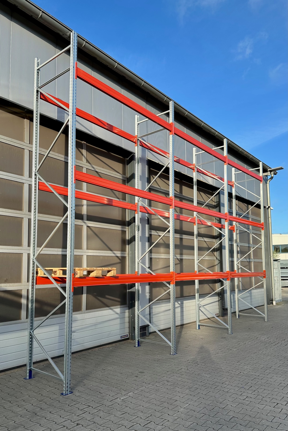 BLT Palettenregal – 8,40 lfm | 550 cm Höhe | 1800 kg Fachlast | Boden + 3 Ebenen