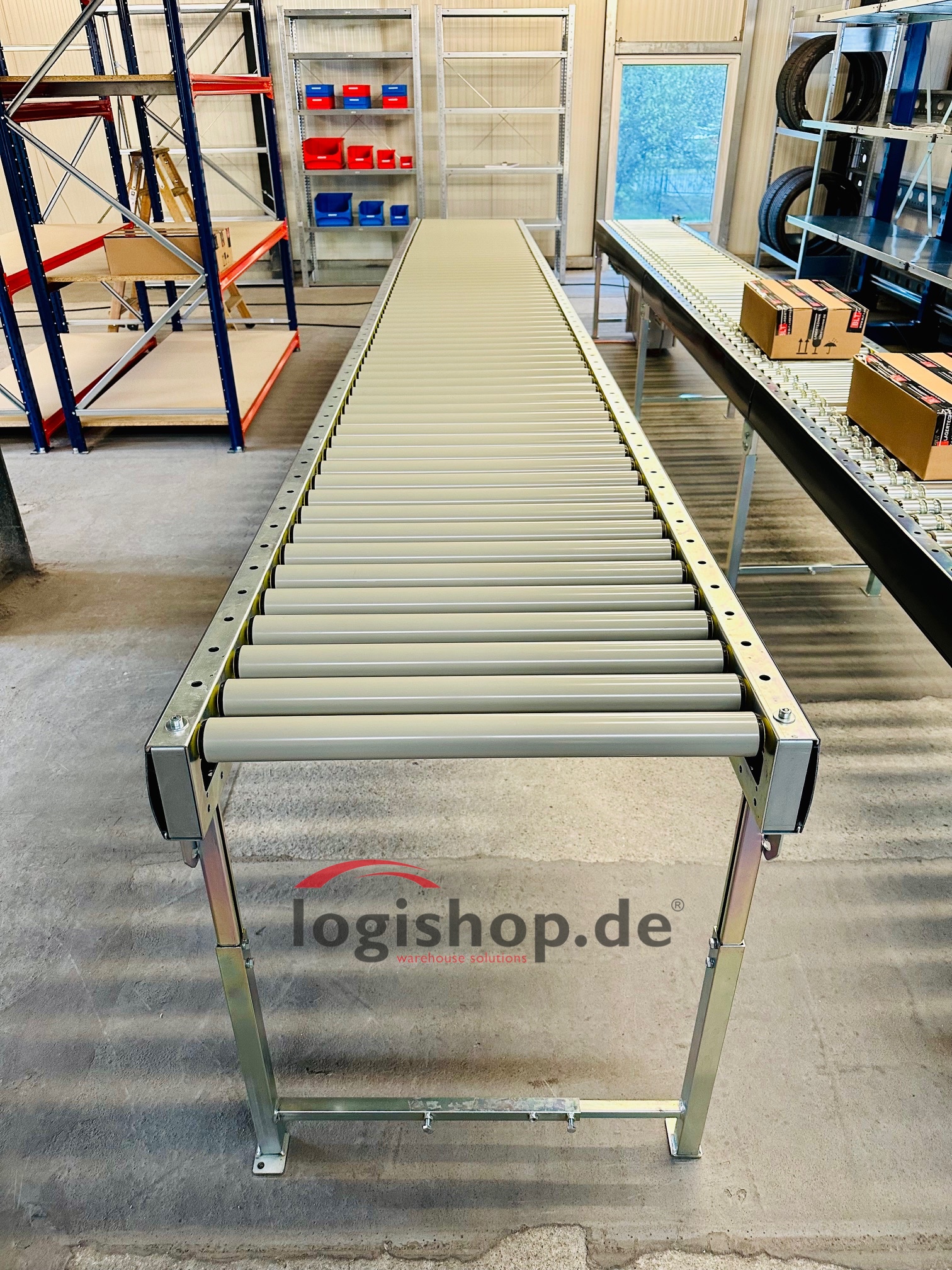 5,76 m Schwerkraft Rollenbahn NB 830mm mit KU - Rolle