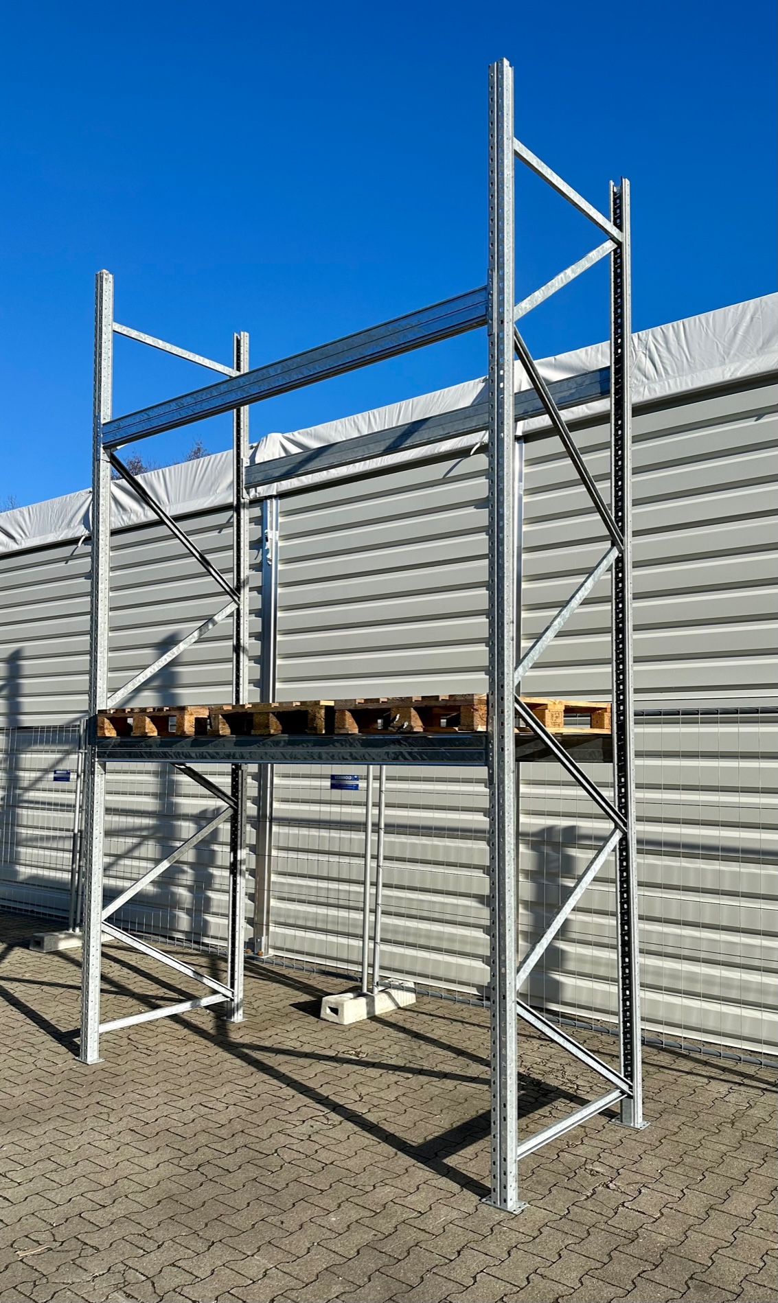ca. 2,90 lfm Palettenregale verzinkt für Außenbereich - H: 450cm - Fachlast: 3000 kg