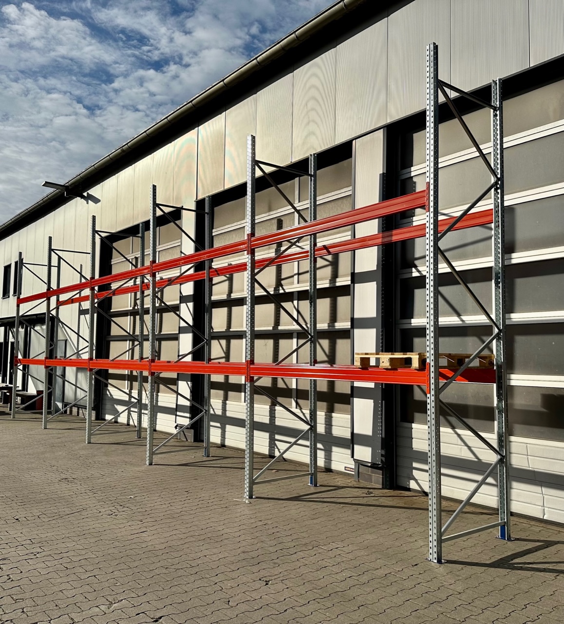 BLT Palettenregal – 36,30 lfm | 450 cm Höhe | 3000 kg Fachlast | Boden + 2 Ebenen