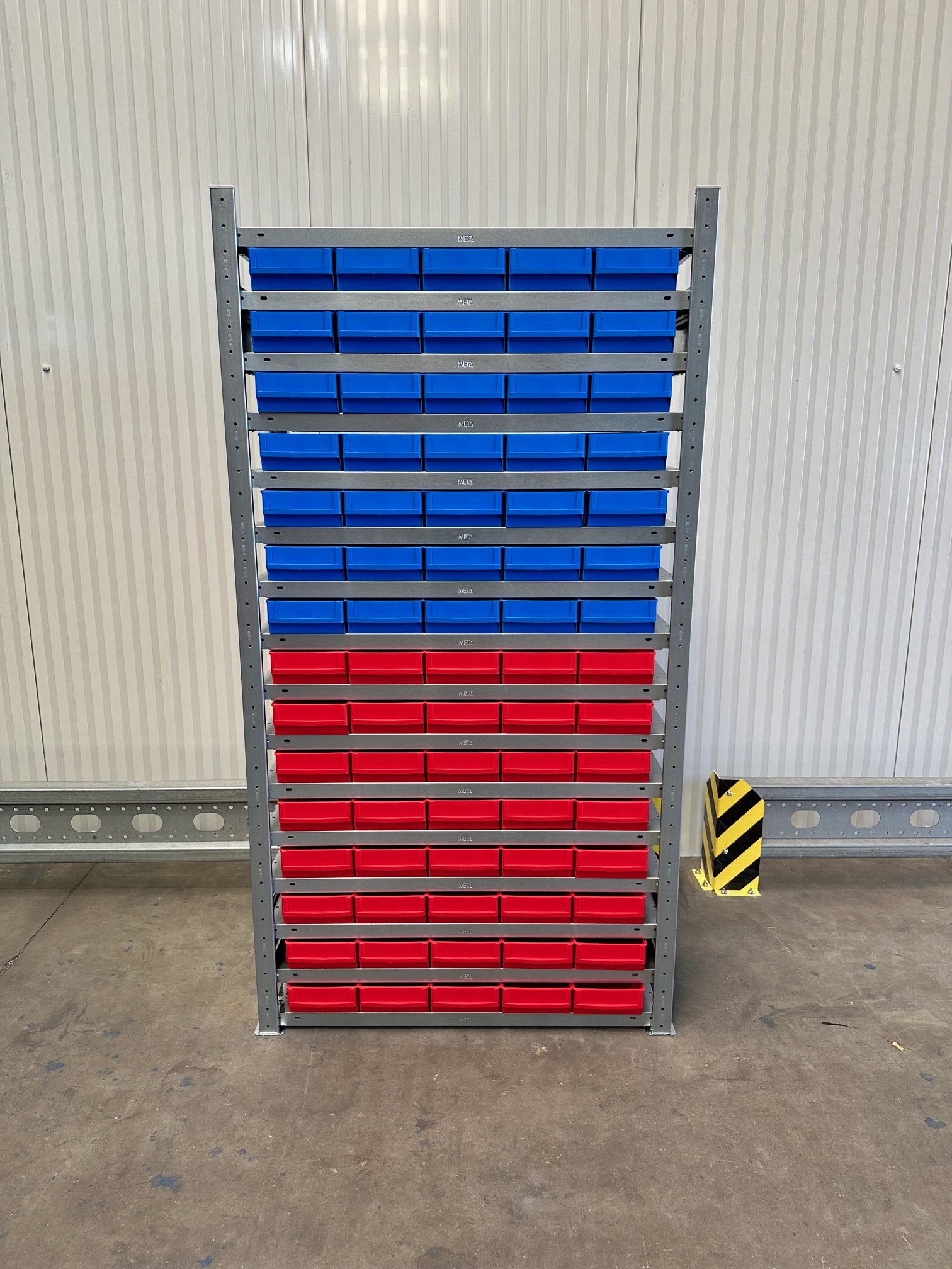 Fachbodenregal 1,06 lfm mit 75 Industriekästen – 200 cm Höhe | 40 cm Tiefe | 17 Ebenen | Made in Germany